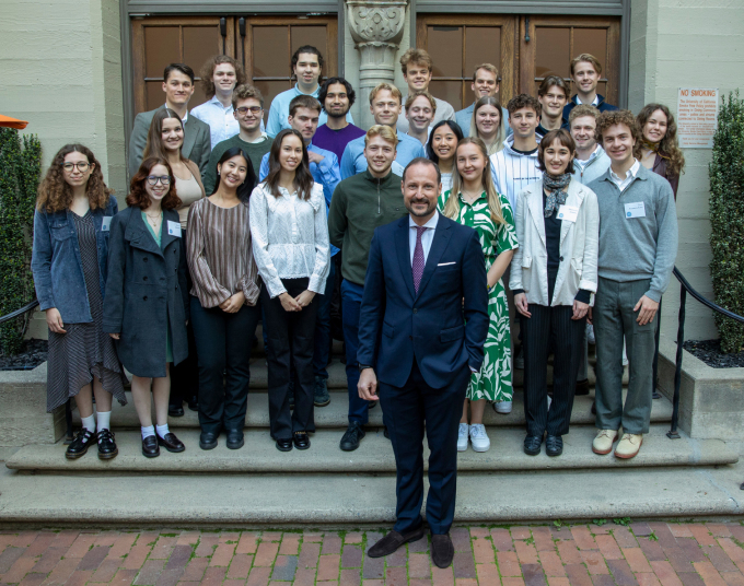 Tilbake på Berkeley møtte Kronprinsen norske studenter som studerer ved universitetet her. Foto: Tom Hansen / Innovasjon Norge